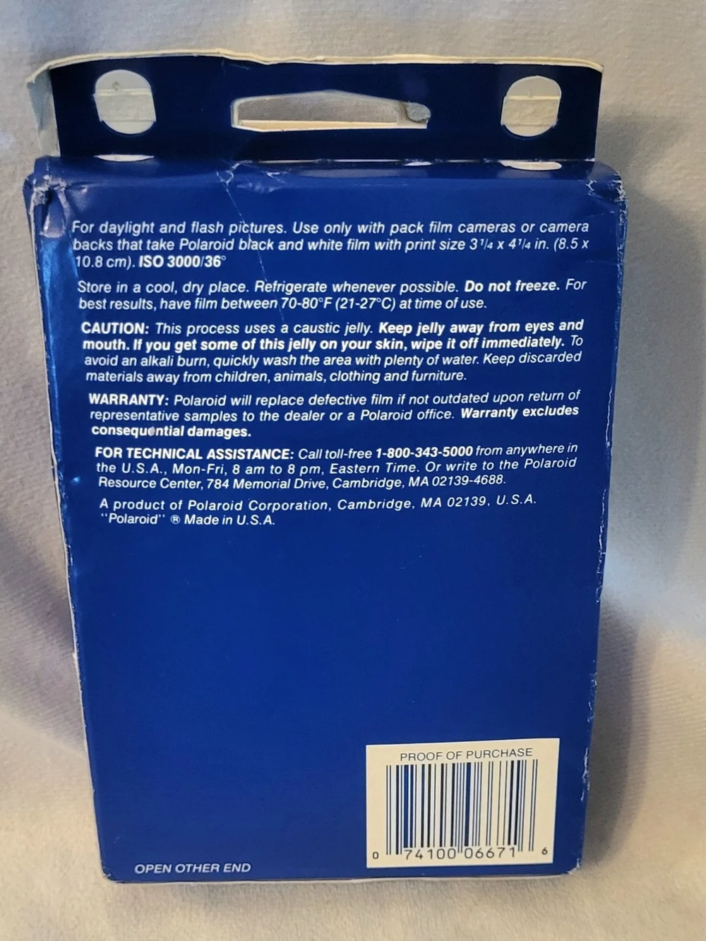 Vintage Polaroid 107C B&W Instant Pack Film ISO 3000 Made USA